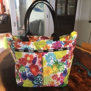 Exclusive Hawaiian print for LeSportsac